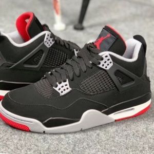 Meet your Posher, Jamari